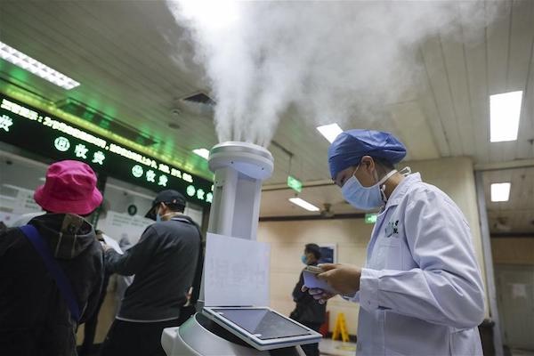 消毒中国机器人医院
